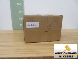 Bild Karton 1, Inhalt: div. T-Shirts, ca. 5,1 kg, gebraucht, siehe Bild