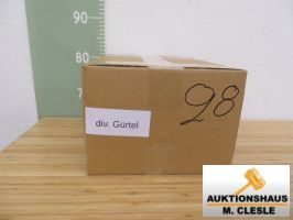 Bild Karton 28, Inhalt: div. Gürtel, ca. 4 kg, siehe Bilder