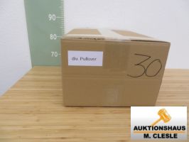 Bild Karton 30, Inhalt: div. Pullover, ca. 3,2 kg, siehe Bilder